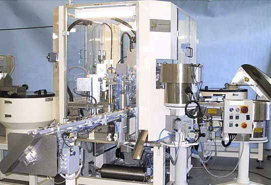 Machinery for the automatic assembly of aerosol valves